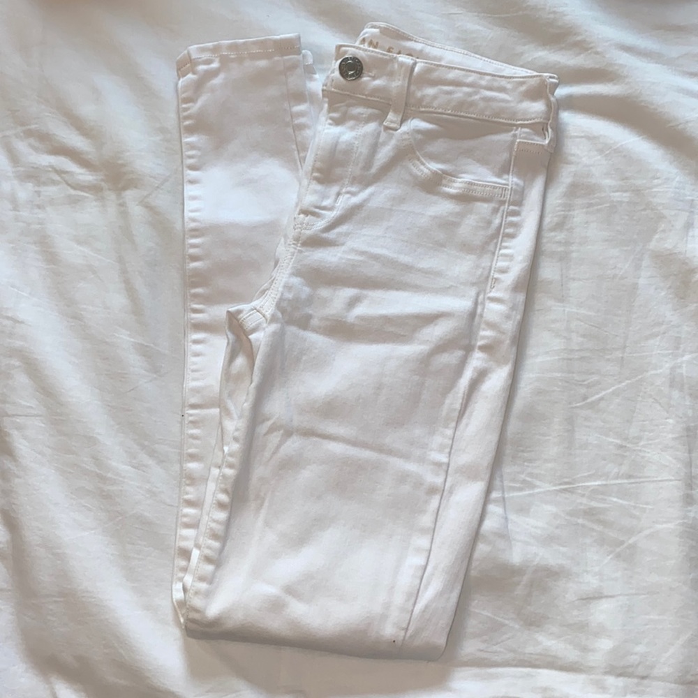 American Eagle white jeans